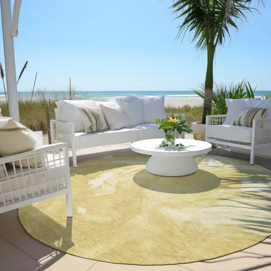 8' Gold Wheat And Ivory Round Abstract Washable Indoor Outdoor Area Rug Photo 6