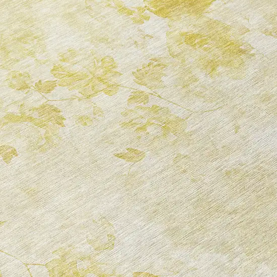 8' Gold Wheat And Ivory Round Floral Washable Indoor Outdoor Area Rug Photo 9