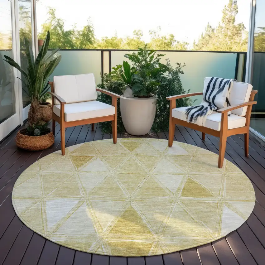 8' Gold Wheat And Ivory Round Geometric Washable Indoor Outdoor Area Rug Photo 7