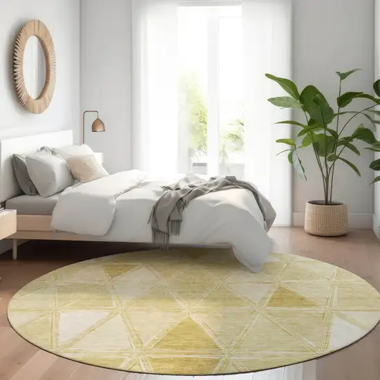 8' Gold Wheat And Ivory Round Geometric Washable Indoor Outdoor Area Rug Photo 8
