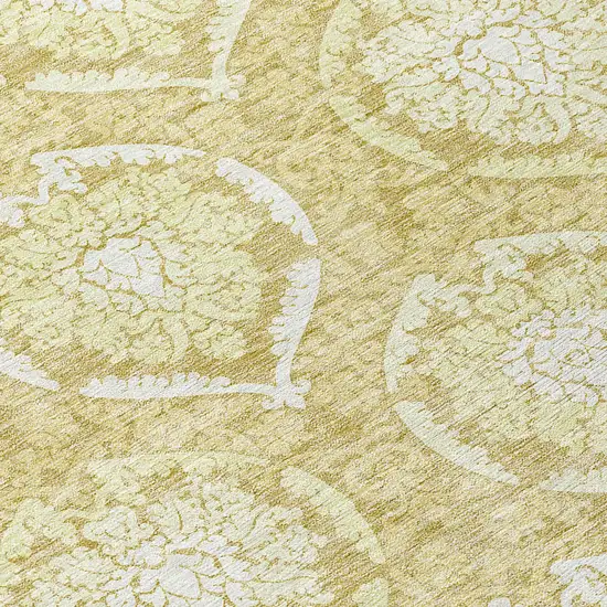8' Gold Wheat And Ivory Round Medallion Washable Indoor Outdoor Area Rug Photo 8