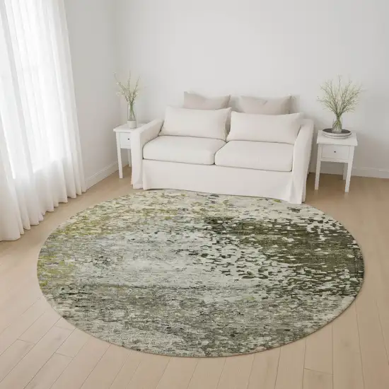 8' Graphite Green And Ivory Abstract Washable Round Rug With UV Protection Photo 4