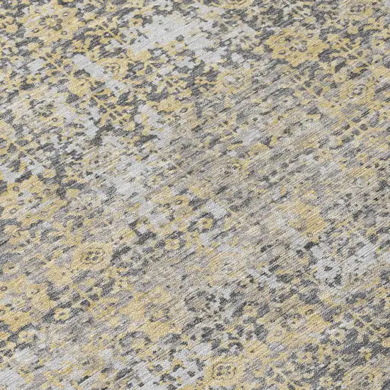 8' Gray And Beige Round Abstract Washable Indoor Outdoor Area Rug Photo 5