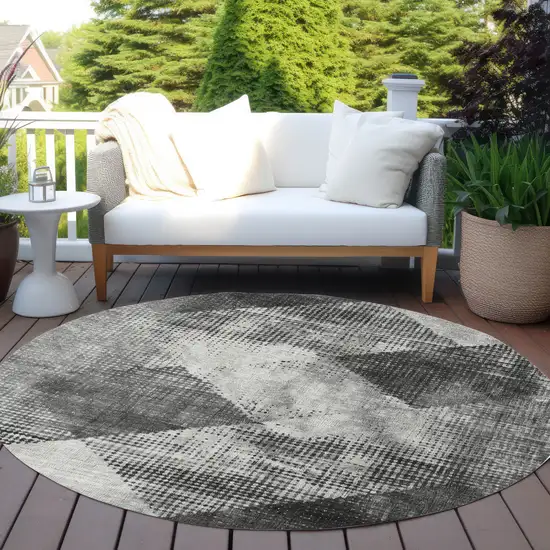 8' Gray And Black Round Geometric Washable Indoor Outdoor Area Rug Photo 8