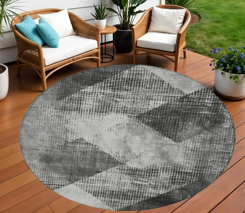 8' Gray And Black Round Geometric Washable Indoor Outdoor Area Rug Photo 1