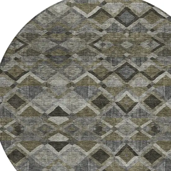8' Gray And Charcoal Round Geometric Washable Indoor Outdoor Area Rug Photo 5