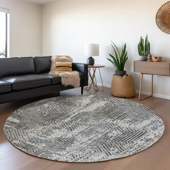 8' Gray And Charcoal Round Geometric Washable Indoor Outdoor Area Rug Photo 7