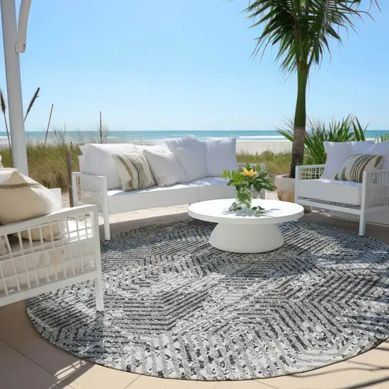 8' Gray And Charcoal Round Geometric Washable Indoor Outdoor Area Rug Photo 6