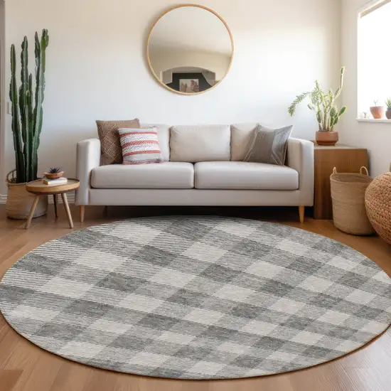 8' Gray And Charcoal Round Plaid Washable Indoor Outdoor Area Rug Photo 7
