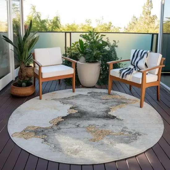 8' Gray And Gold Round Abstract Washable Indoor Outdoor Area Rug Photo 6