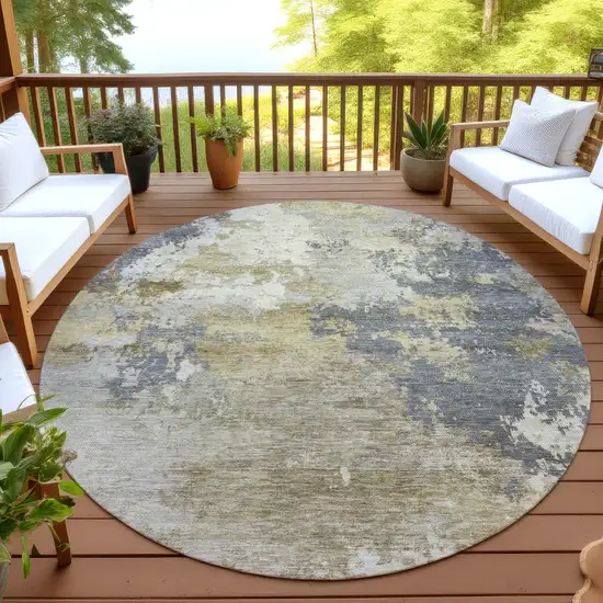 8' Gray And Gold Round Abstract Washable Indoor Outdoor Area Rug Photo 4
