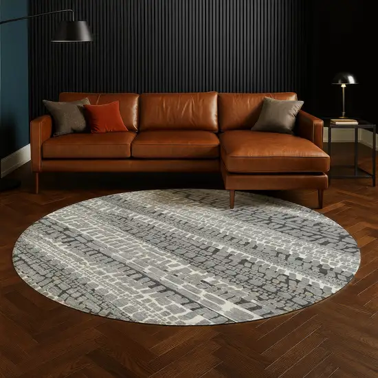 8' Gray And Graphite Round Abstract Washable Indoor Outdoor Area Rug Photo 5