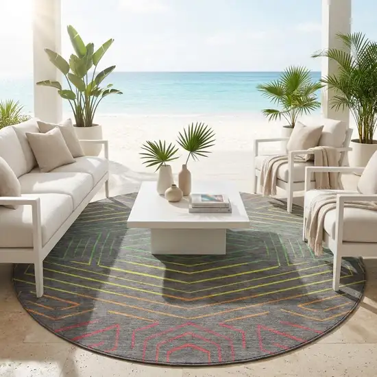 8' Gray And Graphite Round Geometric Washable Indoor Outdoor Area Rug Photo 1