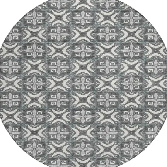 8' Gray And Graphite Round Geometric Washable Indoor Outdoor Area Rug Photo 4