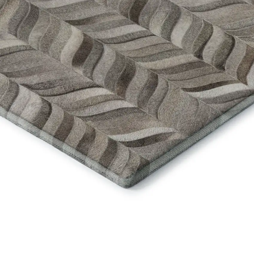 8' Gray And Ivory Geometric Washable Round Rug With UV Protection Photo 7