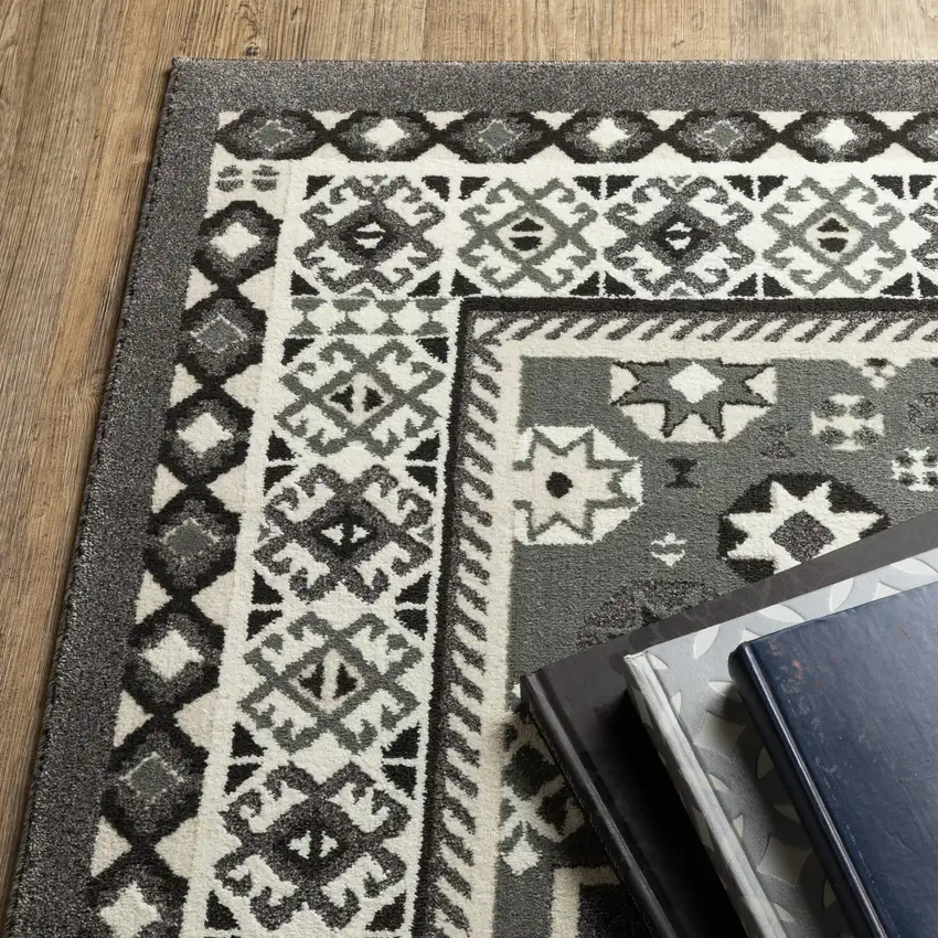 8' Gray And Ivory Medallion Runner Rug Photo 9