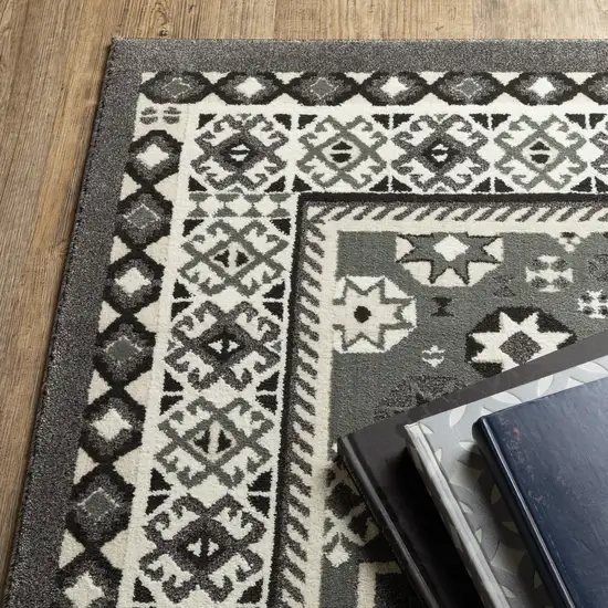 8' Gray And Ivory Medallion Runner Rug Photo 9