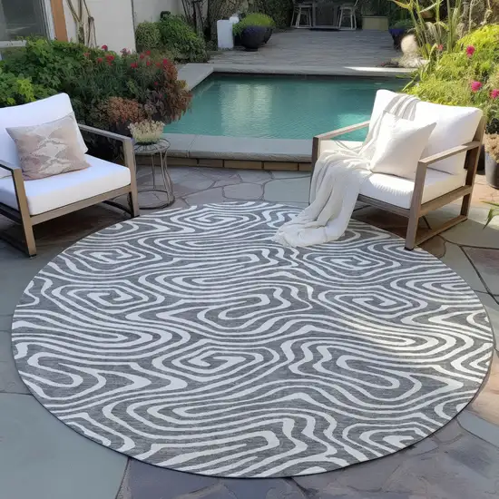 8' Gray And Ivory Round Abstract Washable Indoor Outdoor Area Rug Photo 6