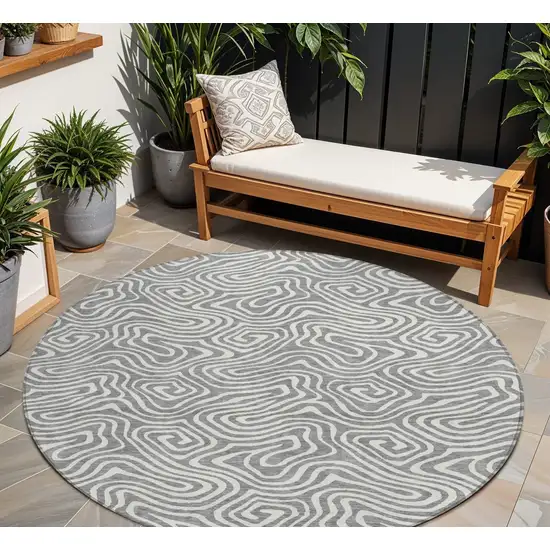 8' Gray And Ivory Round Abstract Washable Indoor Outdoor Area Rug Photo 1