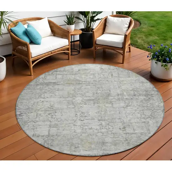8' Gray And Ivory Round Abstract Washable Indoor Outdoor Area Rug Photo 2