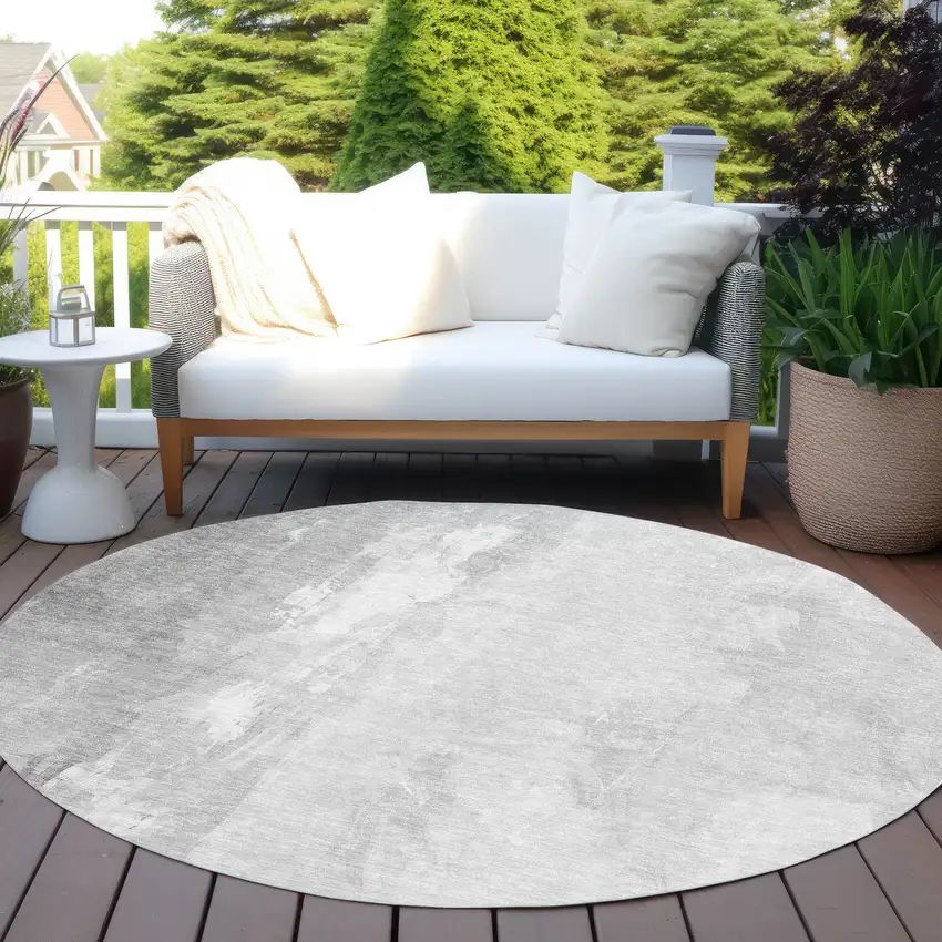 8' Gray And Ivory Round Abstract Washable Indoor Outdoor Area Rug Photo 5