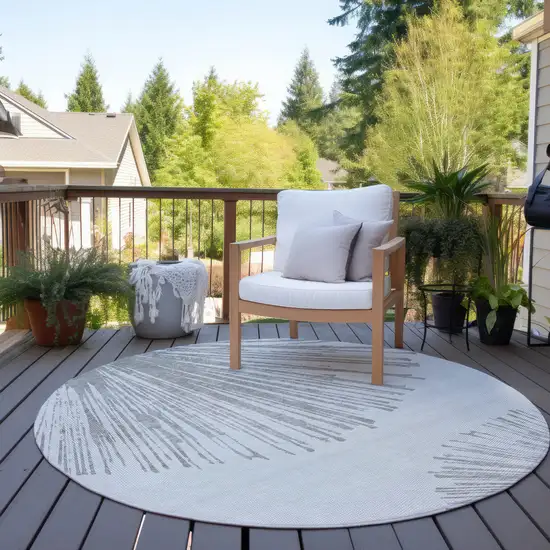8' Gray And Ivory Round Abstract Washable Indoor Outdoor Area Rug Photo 6