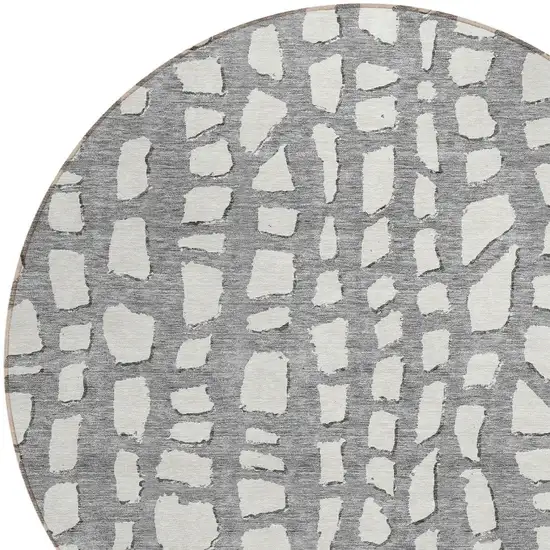 8' Gray And Ivory Round Abstract Washable Indoor Outdoor Area Rug Photo 4