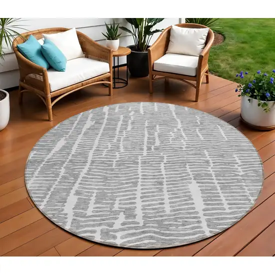 8' Gray And Ivory Round Abstract Washable Indoor Outdoor Area Rug Photo 1