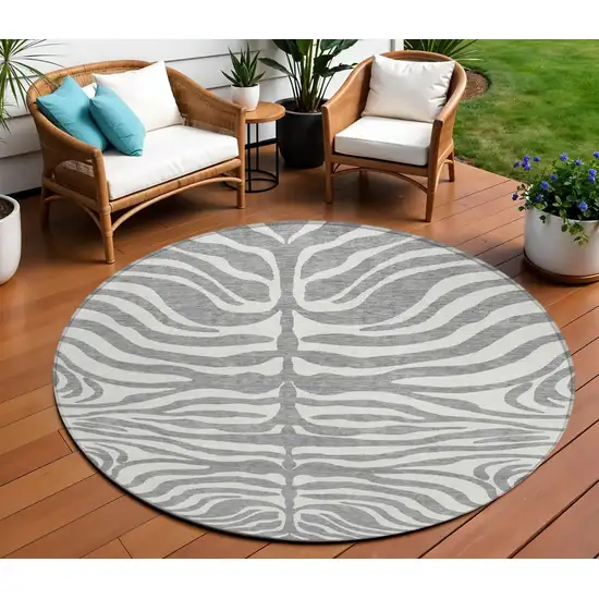 8' Gray And Ivory Round Animal Print Washable Indoor Outdoor Area Rug Photo 1