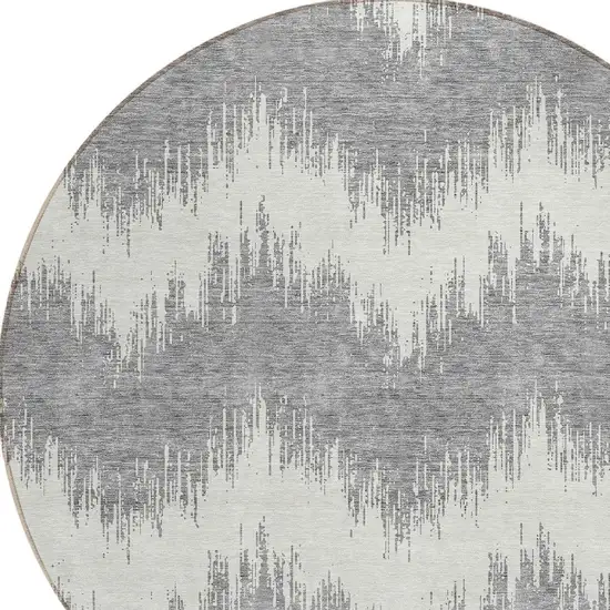8' Gray And Ivory Round Chevron Washable Indoor Outdoor Area Rug Photo 4