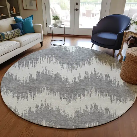 8' Gray And Ivory Round Chevron Washable Indoor Outdoor Area Rug Photo 7