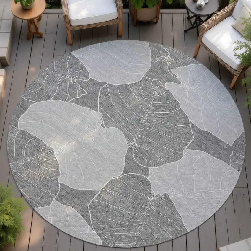 8' Gray And Ivory Round Floral Washable Indoor Outdoor Area Rug Photo 4