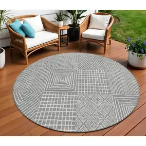 Photo of 8' Gray And Ivory Round Geometric Washable Indoor Outdoor Area Rug