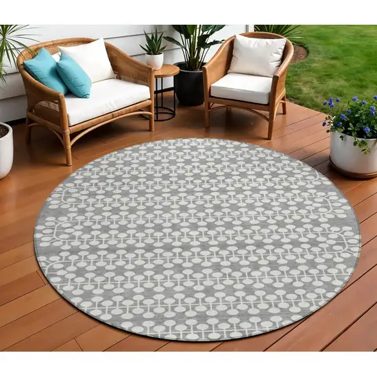 8' Gray And Ivory Round Geometric Washable Indoor Outdoor Area Rug Photo 1