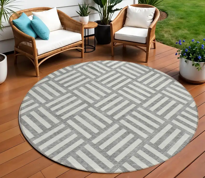8' Gray And Ivory Round Geometric Washable Indoor Outdoor Area Rug Photo 1