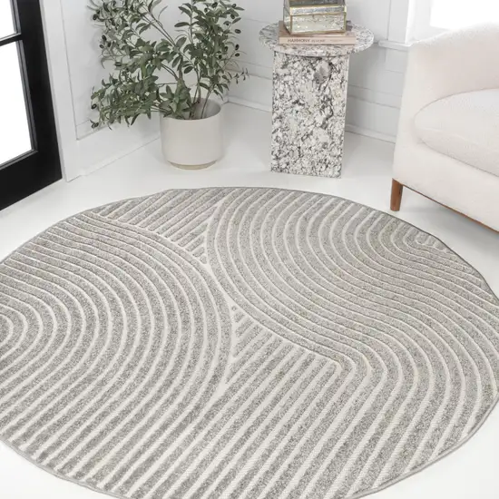 5' Gray And Ivory Round Striped Indoor Outdoor Area Rug Photo 4