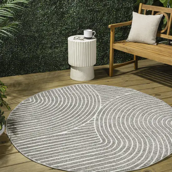 8' Gray And Ivory Round Striped Indoor Outdoor Area Rug Photo 5