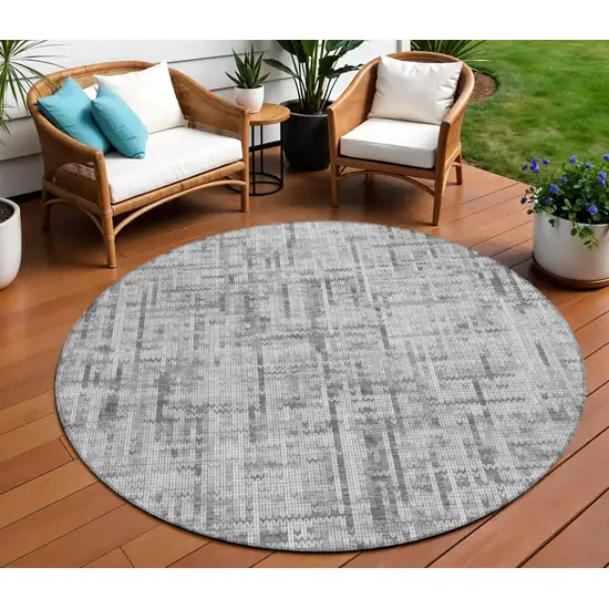 8' Gray And Ivory Round Striped Washable Indoor Outdoor Area Rug Photo 2