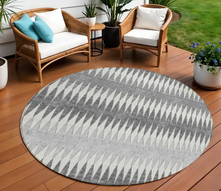 8' Gray And Ivory Round Striped Washable Indoor Outdoor Area Rug Photo 1