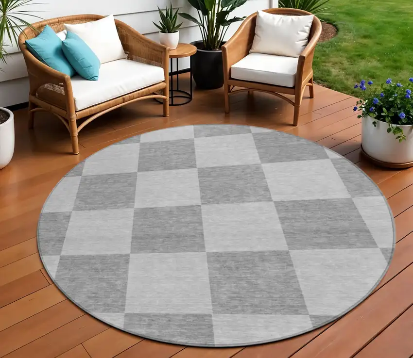 8' Gray And Pewter Round Geometric Washable Indoor Outdoor Area Rug Photo 1