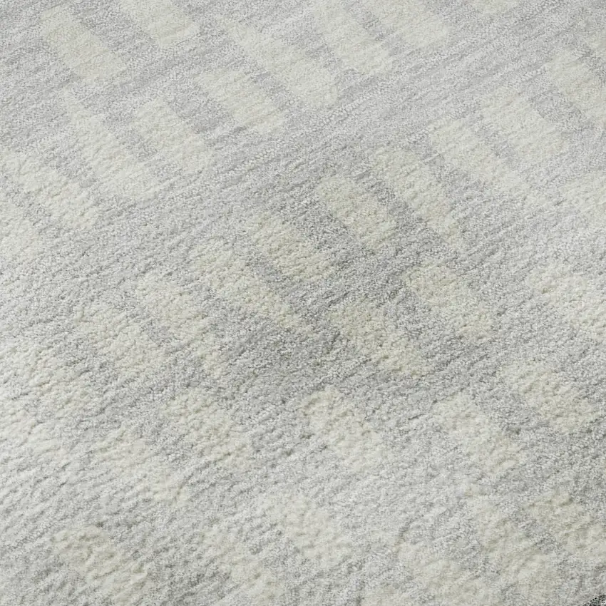 8' Gray And Silver Geometric Washable Round Rug With UV Protection Photo 8