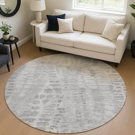 8' Gray And Silver Round Abstract Washable Indoor Outdoor Area Rug Photo 5