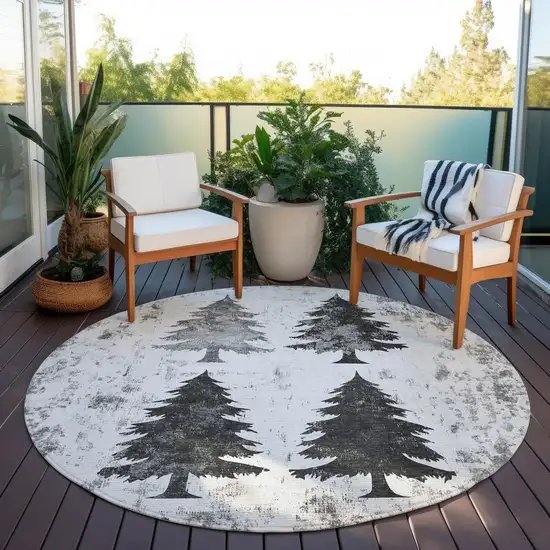 8' Gray And Silver Round Botanical Leaves Washable Indoor Outdoor Area Rug Photo 5