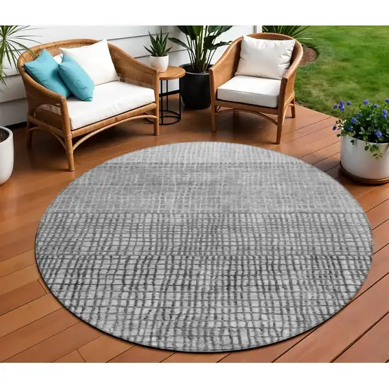 8' Gray And Silver Round Geometric Washable Indoor Outdoor Area Rug Photo 2