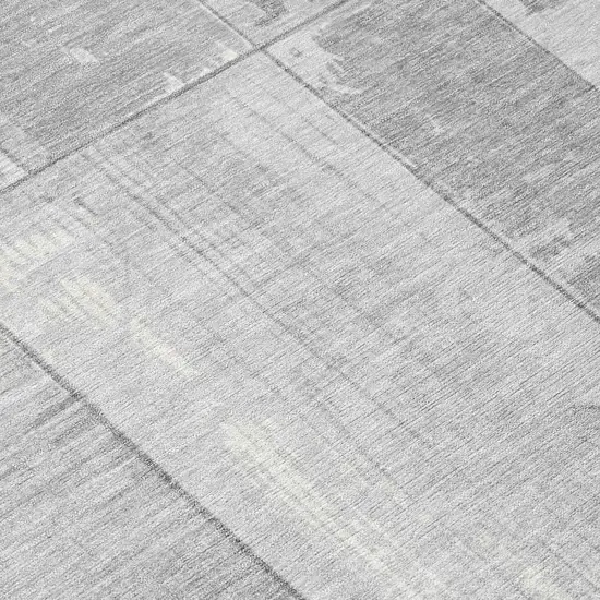 8' Gray And Silver Round Geometric Washable Indoor Outdoor Area Rug Photo 9