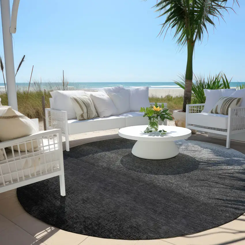 8' Gray And Silver Round Ombre Washable Indoor Outdoor Area Rug Photo 5