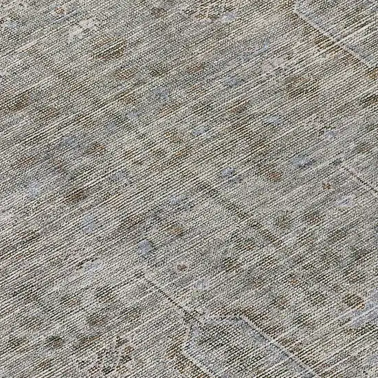 8' Gray And Silver Round Southwestern Washable Indoor Outdoor Area Rug Photo 8