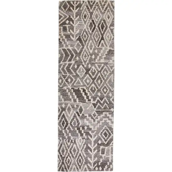 8' Gray And White Wool Abstract Tufted Handmade Runner Rug Photo 1