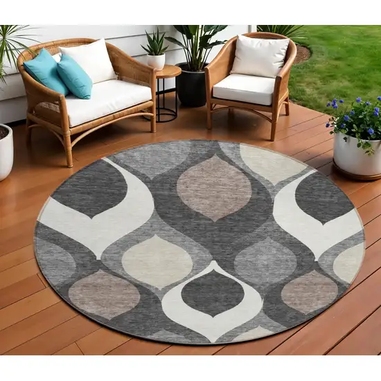 8' Gray Beige And Taupe Round Ogee Washable Indoor Outdoor Area Rug Photo 1