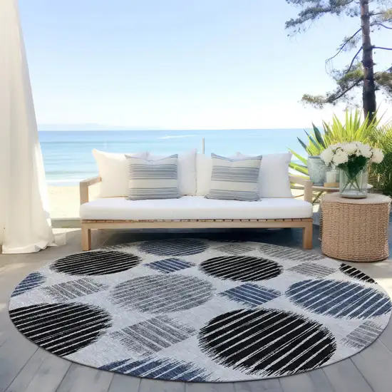 8' Gray Black And Blue Round Geometric Washable Indoor Outdoor Area Rug Photo 7